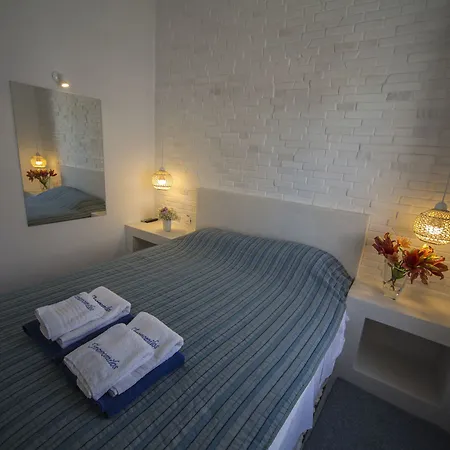 Ianthe & Apart Otel